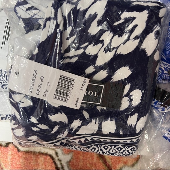 La Blanca Woman's Changing Tides Plunge One Piece Swimsuit in Indigo Blue New - Picture 14 of 14